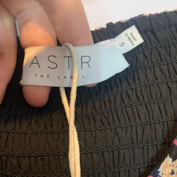 ASTR Jamila Floral Sweetheart Neck Midi Dress Puff Sleeves Ruched NWT - Picture 3 of 6